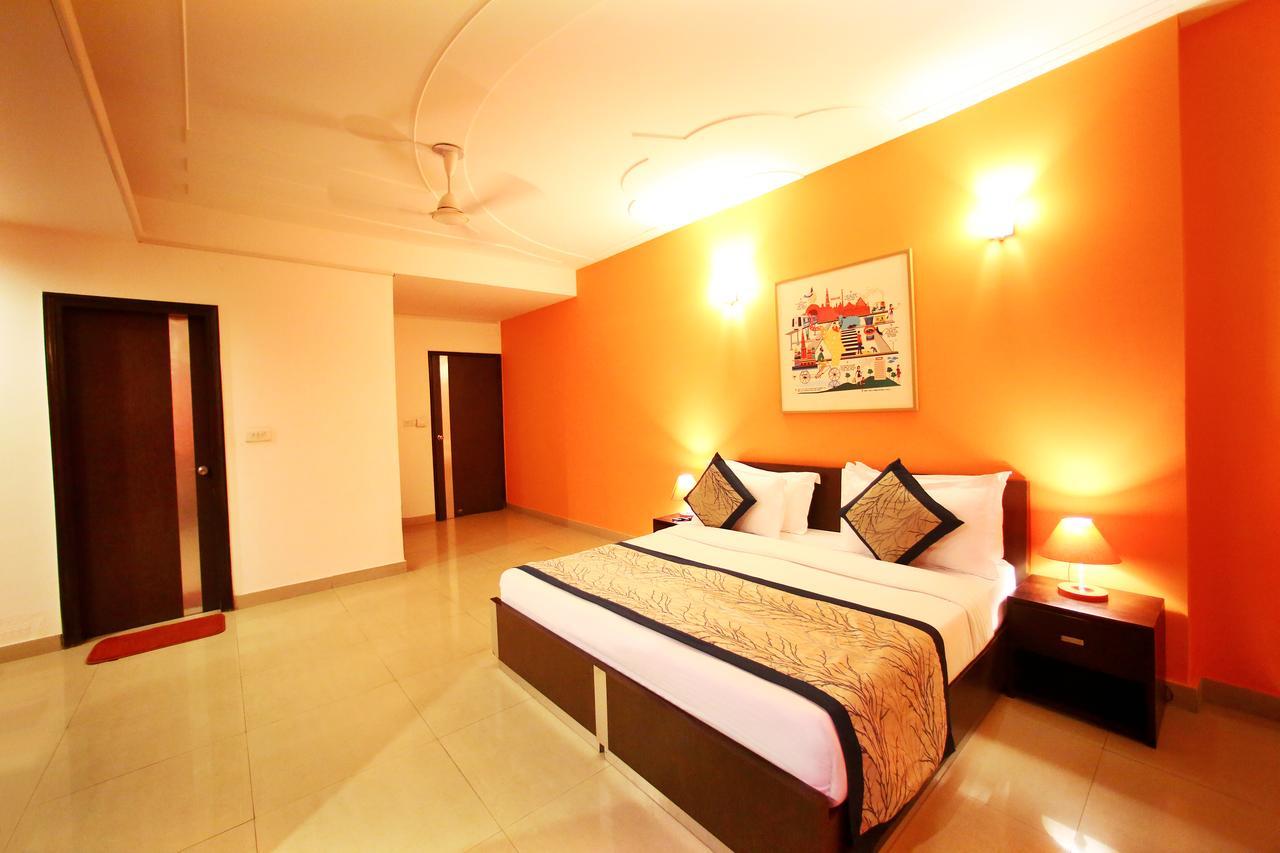 Hotel Lohmod At National Highway 8 - Free Airport Transffer New Delhi Buitenkant foto