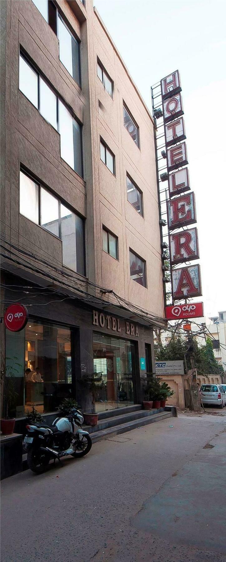 Hotel Lohmod At National Highway 8 - Free Airport Transffer New Delhi Buitenkant foto